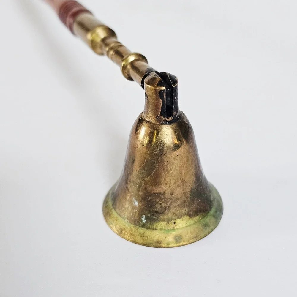 Vintage Brass Wood‎ Candle Snuffer Gold Long Handle Hinged Head Patina